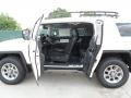 Iceberg White - FJ Cruiser 4WD Photo No. 22