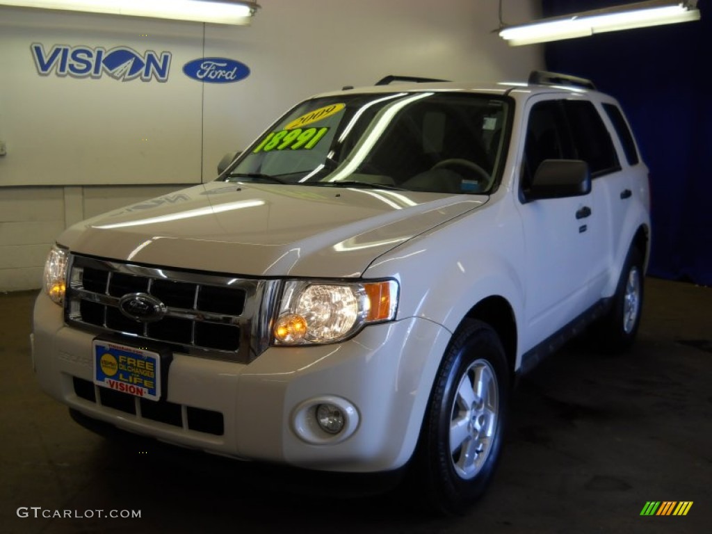 2009 Escape XLT V6 - White Suede / Stone photo #1