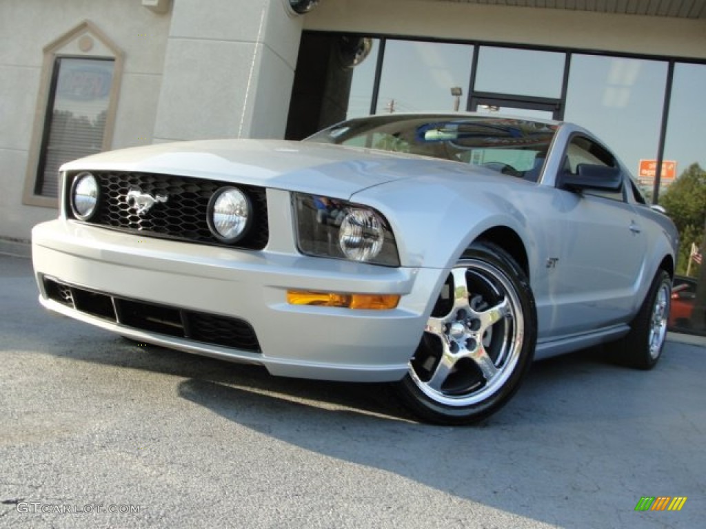 2005 Mustang GT Premium Coupe - Satin Silver Metallic / Dark Charcoal photo #1