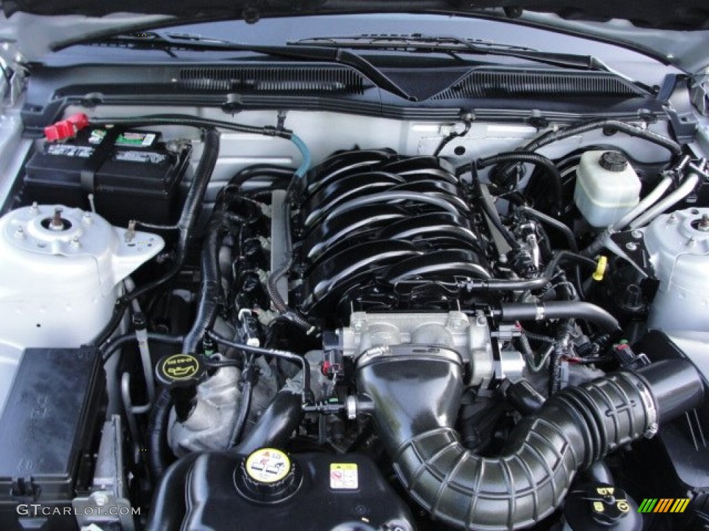 2005 Mustang GT Premium Coupe - Satin Silver Metallic / Dark Charcoal photo #21