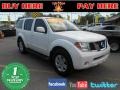 Avalanche White 2005 Nissan Pathfinder LE