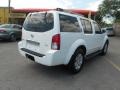 2005 Avalanche White Nissan Pathfinder LE  photo #6