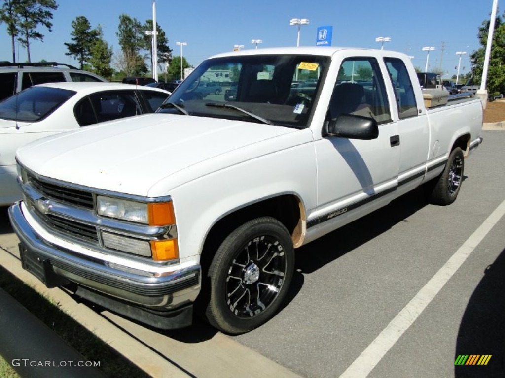 1997 C/K C1500 Cheyenne Extended Cab - Olympic White / Neutral Shale photo #3