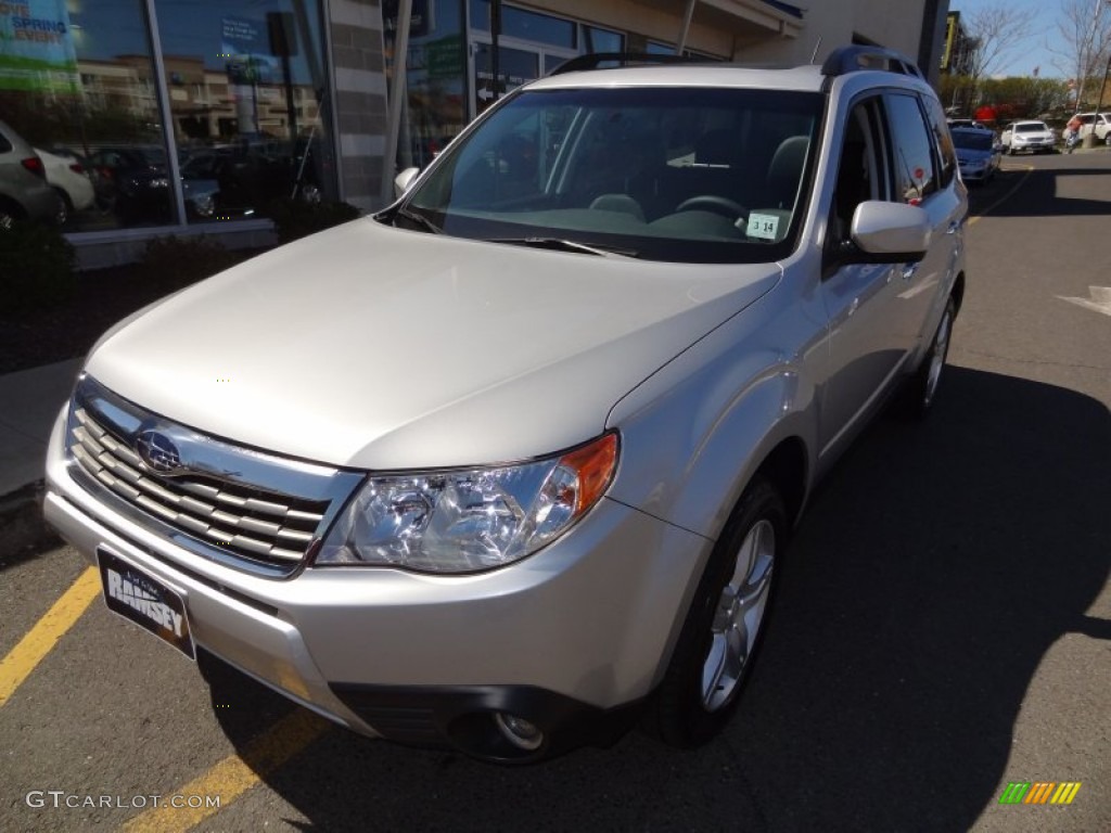2009 Forester 2.5 X Limited - Spark Silver Metallic / Black photo #1