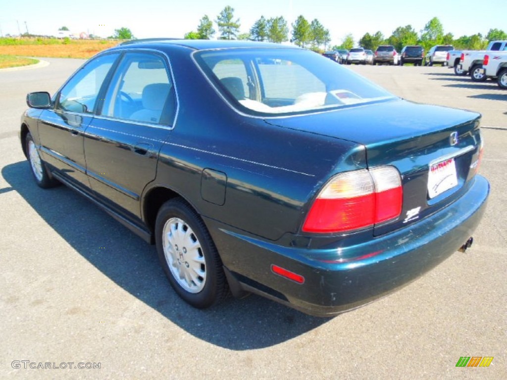 1997 Accord EX Sedan - Eucalyptus Green Pearl / Ivory photo #5