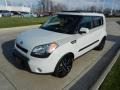 2010 Clear White Kia Soul Ghost Special Edition  photo #7