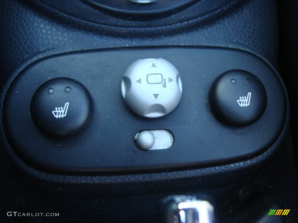 2005 Mini Cooper Convertible Controls Photo #63597536