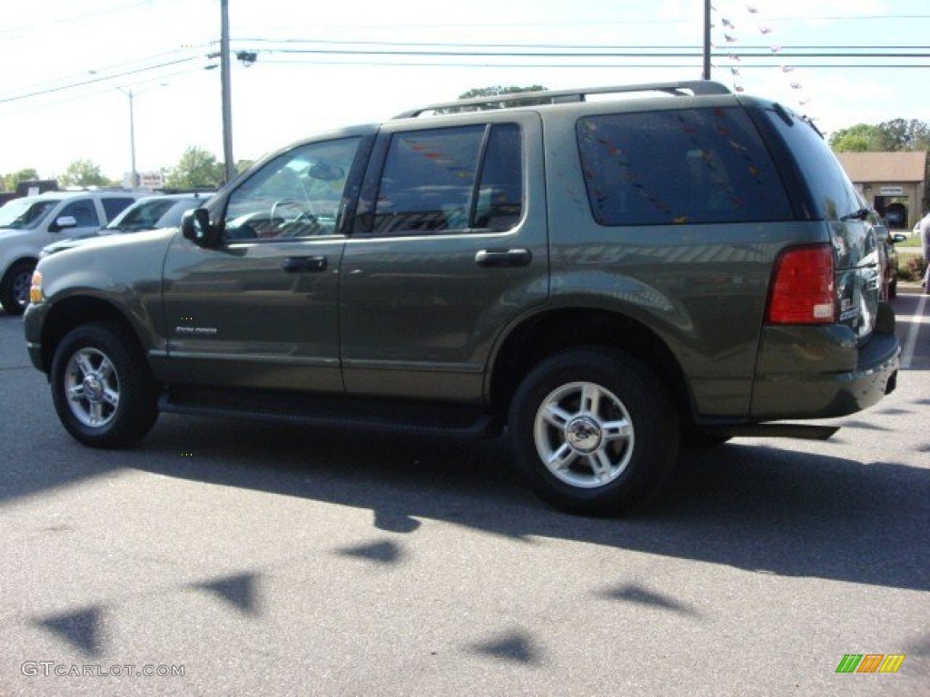 2004 Explorer XLT 4x4 - Estate Green Metallic / Medium Parchment photo #3