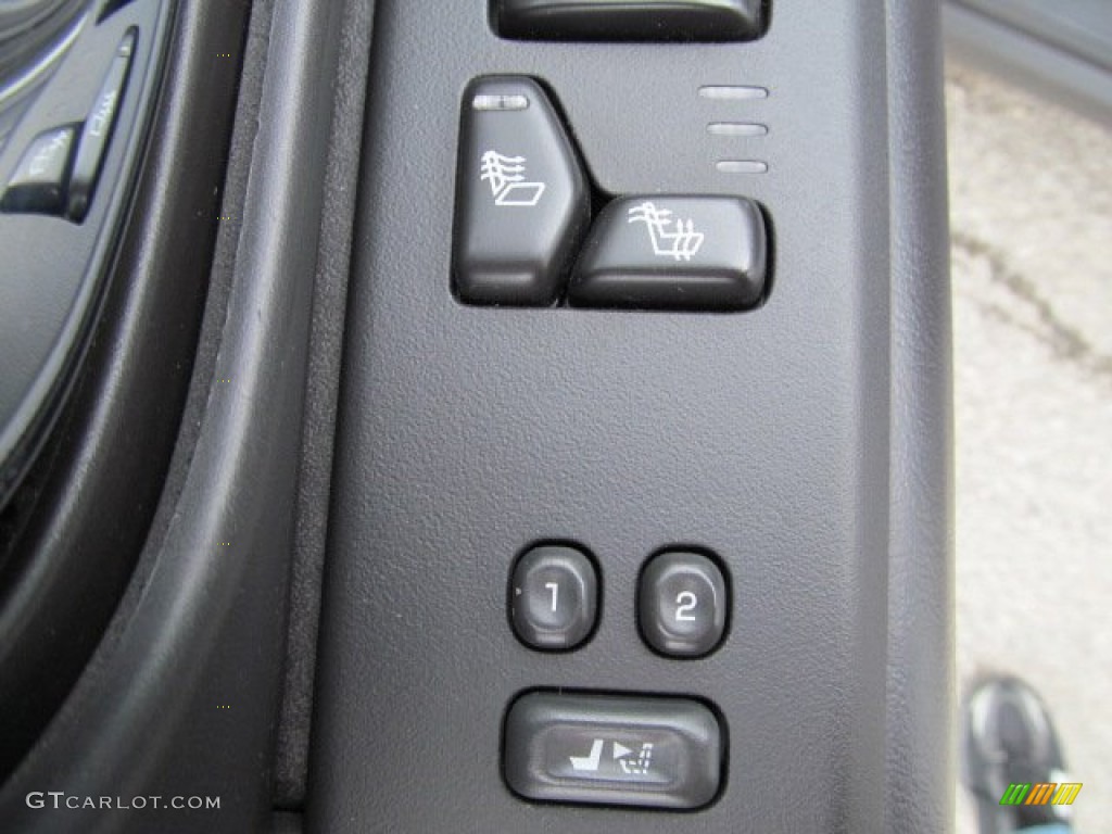 2008 Saab 9-7X 5.3i Controls Photo #63598192