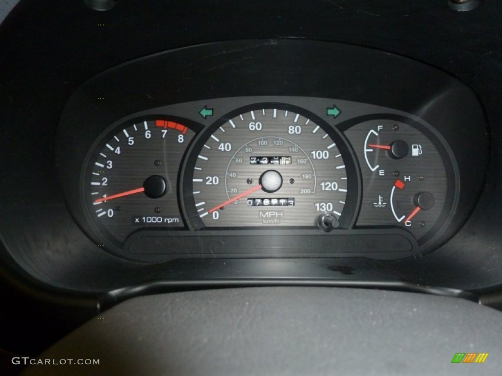 2001 Hyundai Accent GL Sedan Gauges Photos