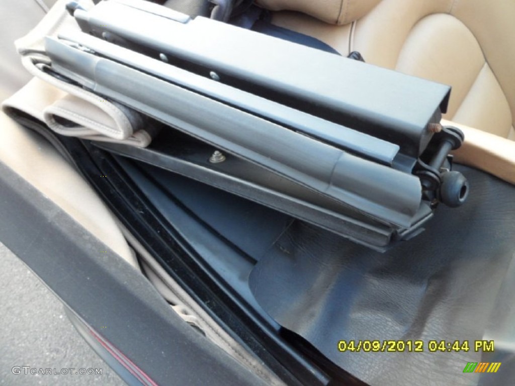1993 900 S Convertible - Ruby Red Pearl Metallic / Beige photo #14