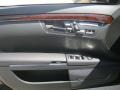 Black - S 550 Sedan Photo No. 6