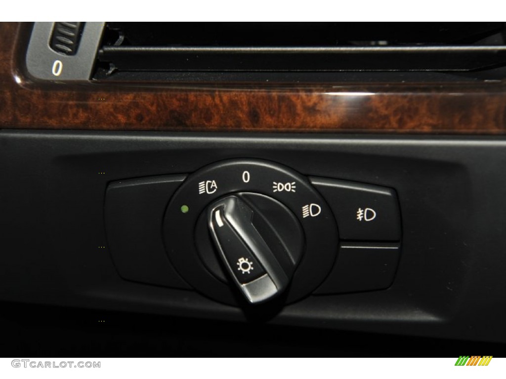 2009 3 Series 335i Sedan - Black Sapphire Metallic / Black photo #33