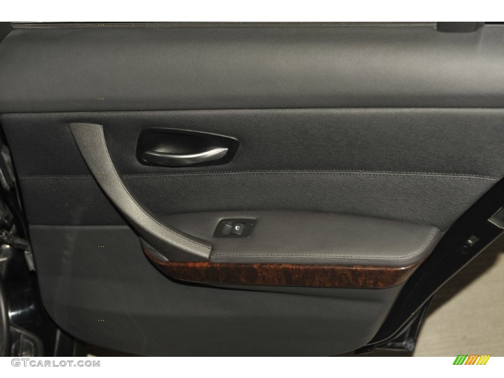 2009 3 Series 335i Sedan - Black Sapphire Metallic / Black photo #42