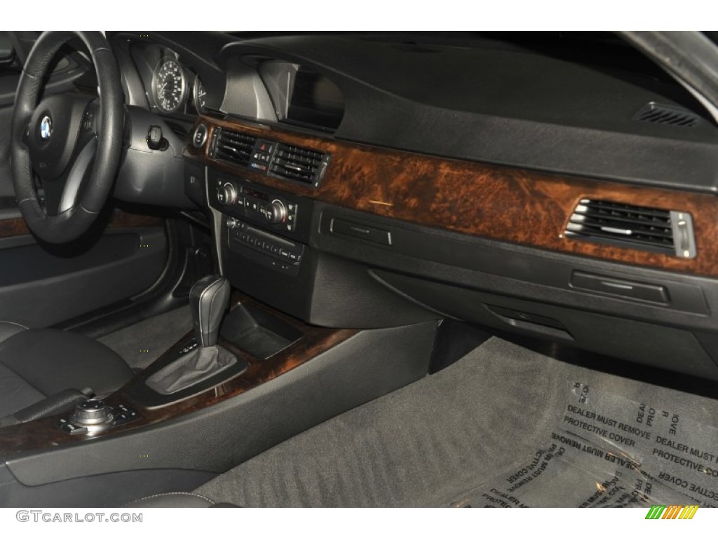 2009 3 Series 335i Sedan - Black Sapphire Metallic / Black photo #45
