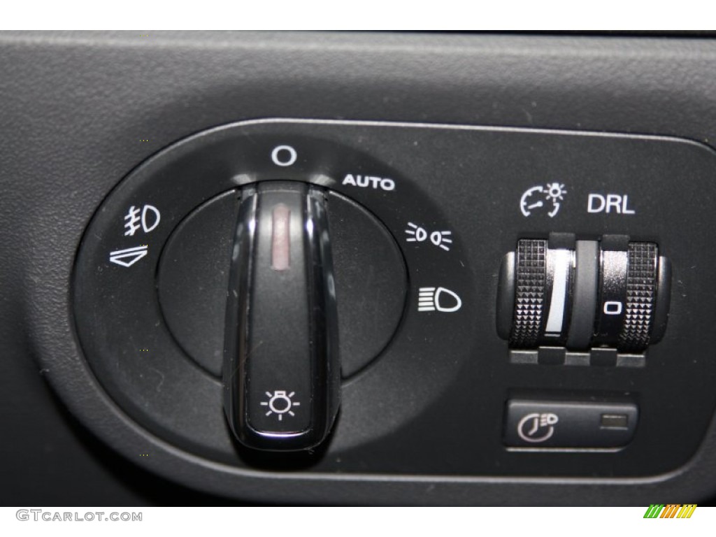 2009 Audi TT 2.0T quattro Roadster Controls Photo #63607014