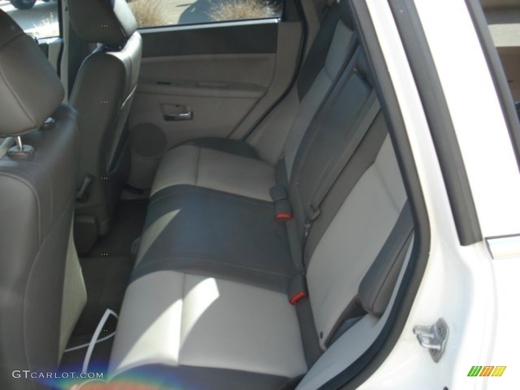 2008 Grand Cherokee Limited 4x4 - Stone White / Dark Khaki/Light Graystone photo #16