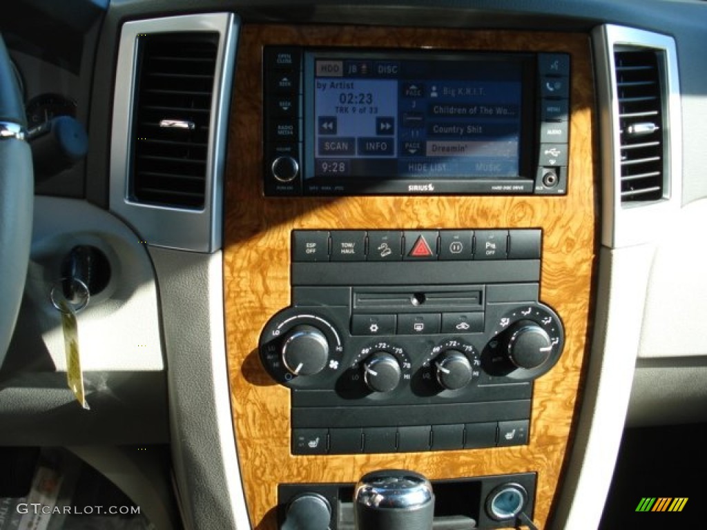 2008 Grand Cherokee Limited 4x4 - Stone White / Dark Khaki/Light Graystone photo #22