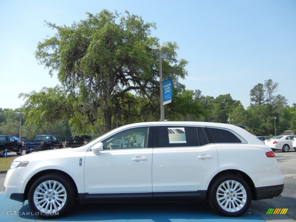 White Platinum Metallic Tri-Coat 2011 Lincoln MKT FWD Exterior Photo #63610830