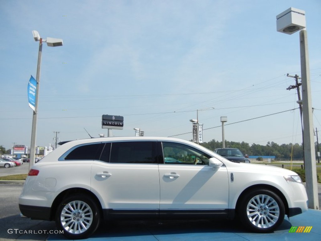 White Platinum Metallic Tri-Coat 2011 Lincoln MKT FWD Exterior Photo #63610867