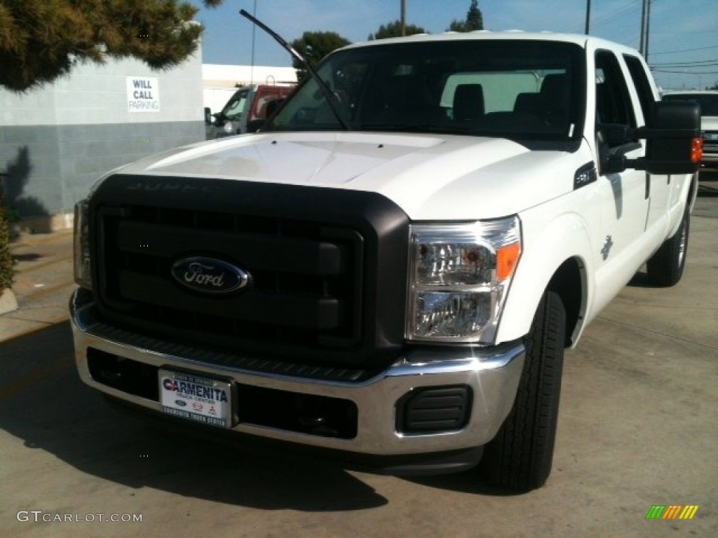 2012 F350 Super Duty XL Crew Cab - Oxford White / Steel photo #3