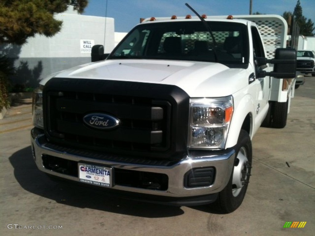 2012 F350 Super Duty XL Regular Cab Stake Truck - Oxford White / Steel photo #2