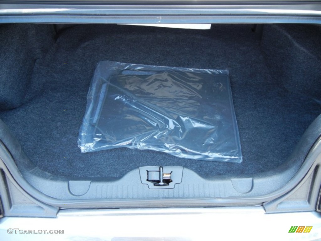2013 Ford Mustang GT Premium Coupe Trunk Photo #63612310