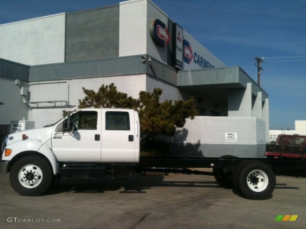 Oxford White 2012 Ford F650 Super Duty XL Crew Cab Chassis Exterior Photo #63612313