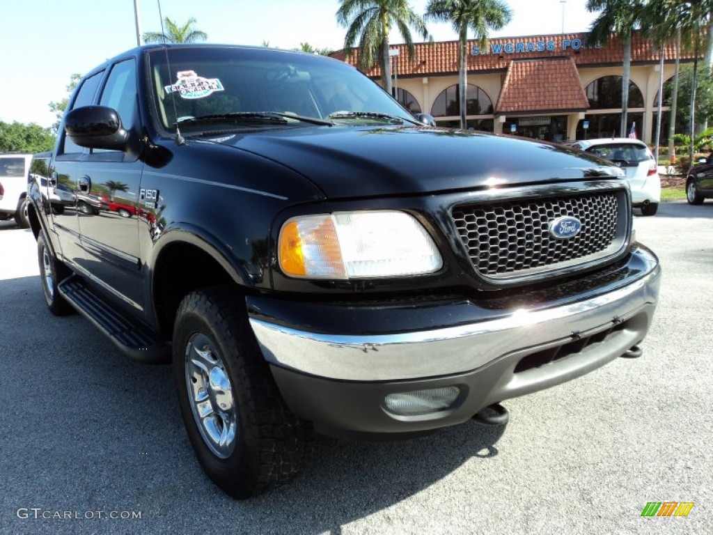 2002 F150 Lariat SuperCrew 4x4 - Black / Medium Parchment photo #2