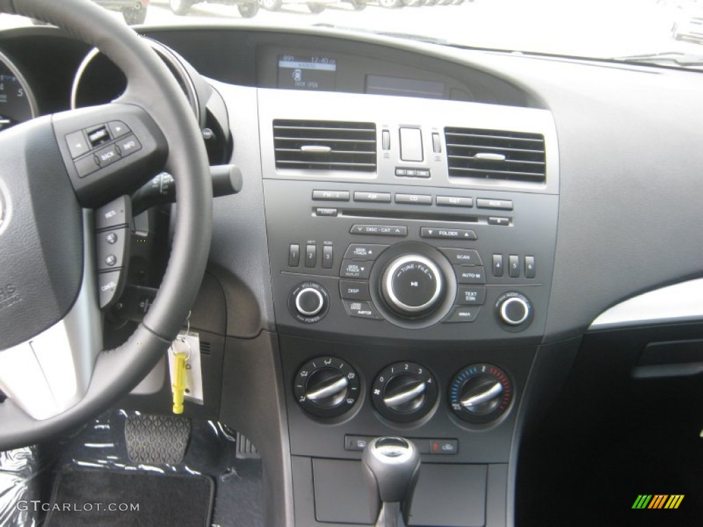 2012 Mazda MAZDA3 i Touring 4 Door Controls Photo #63614692
