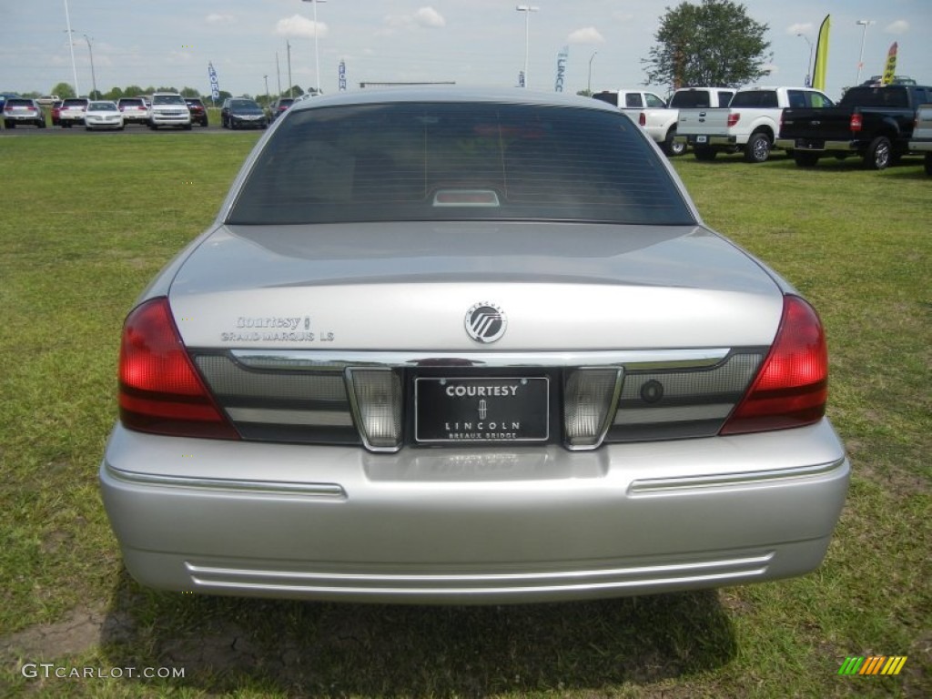 2009 Grand Marquis LS Ultimate Edition - Silver Birch Metallic / Medium Light Stone photo #3