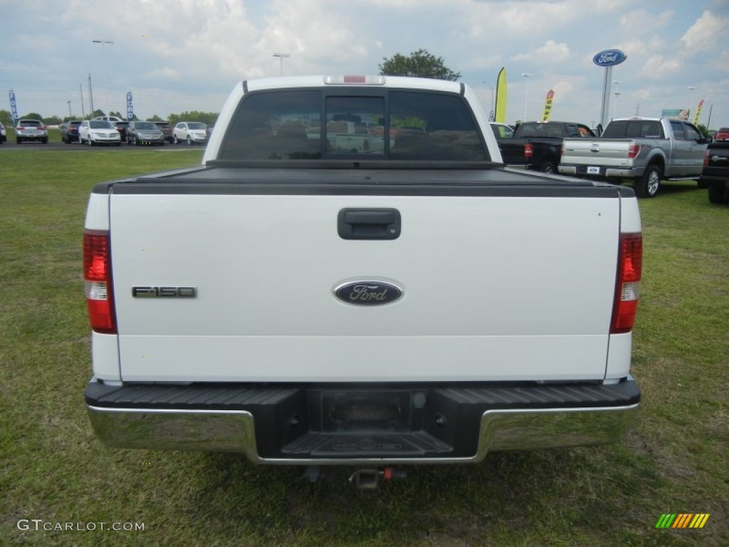 2006 F150 XLT SuperCrew - Oxford White / Medium/Dark Flint photo #3