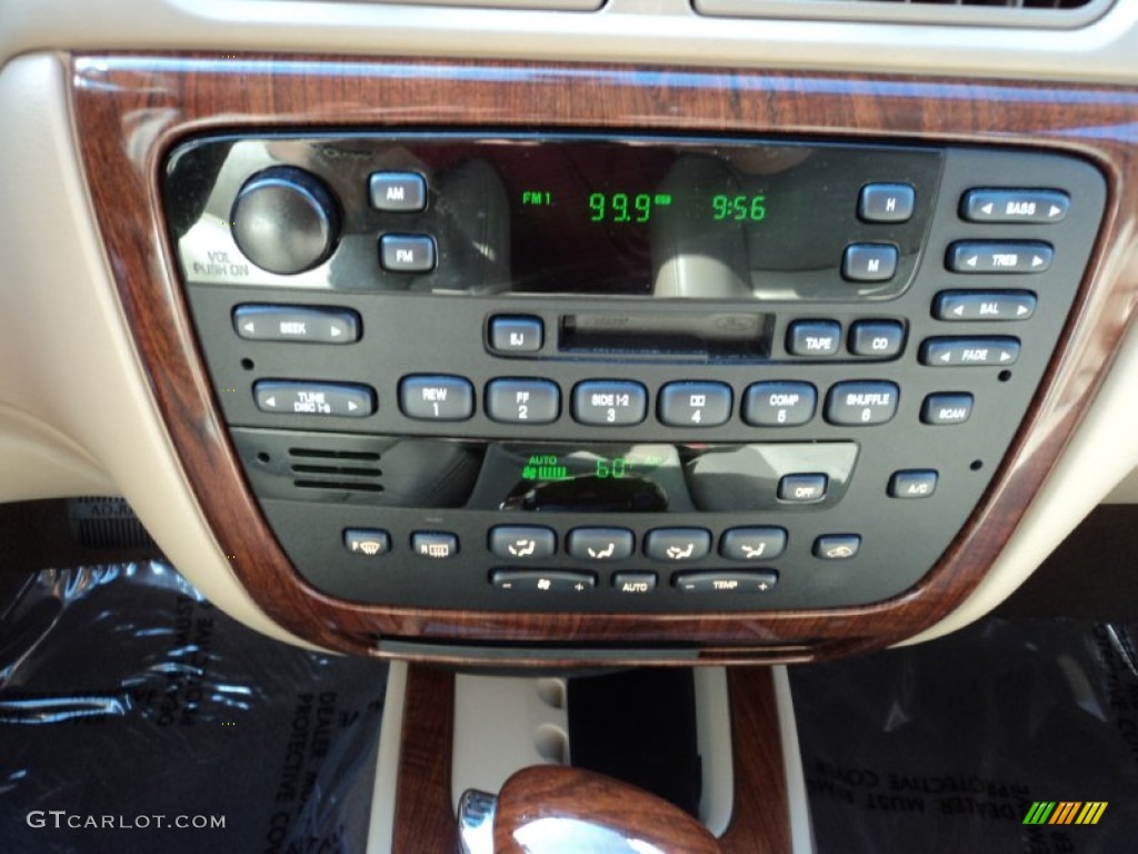 2004 Taurus SEL Sedan - Arizona Beige Metallic / Medium Parchment photo #25