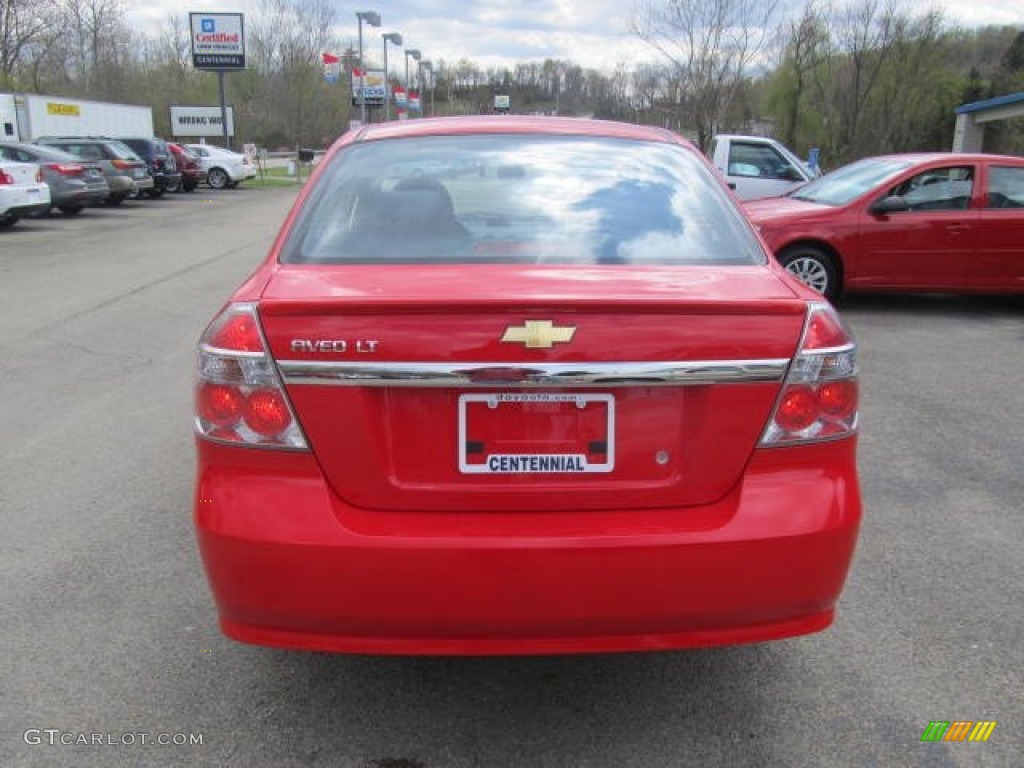 2010 Aveo LT Sedan - Victory Red / Charcoal photo #3