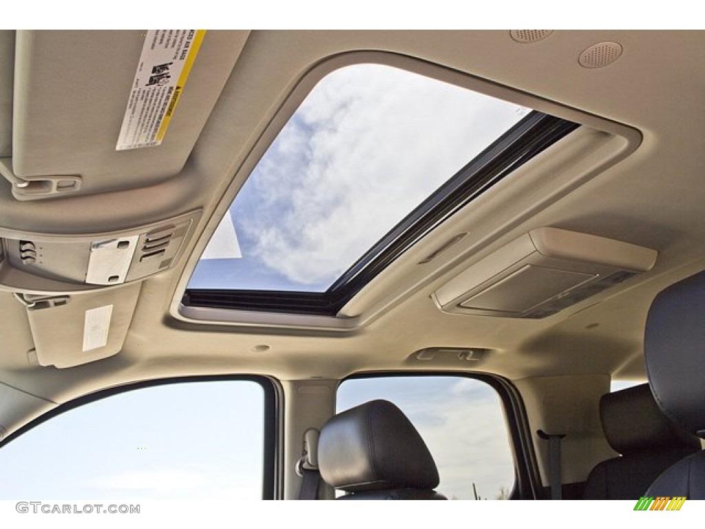 2011 Cadillac Escalade Luxury AWD Sunroof Photo #63621799