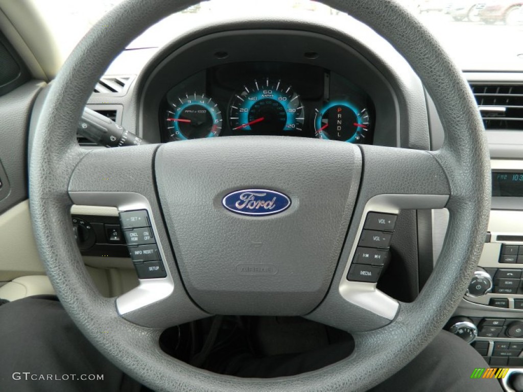 2010 Ford Fusion SE Medium Light Stone Steering Wheel Photo #63621931