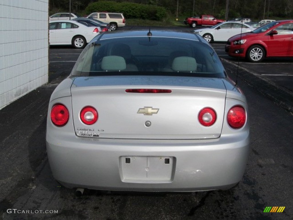 2009 Cobalt LS Coupe - Silver Ice Metallic / Gray photo #7