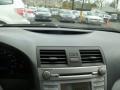 Super White - Camry LE Photo No. 17