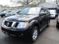 Super Black 2009 Nissan Pathfinder SE 4x4