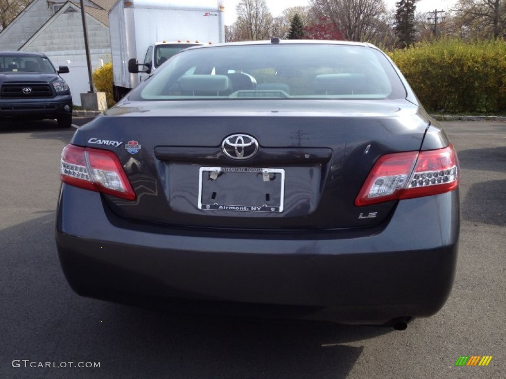 2010 Camry LE - Magnetic Gray Metallic / Ash Gray photo #6