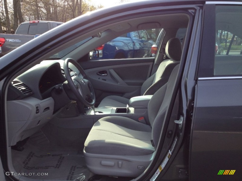 2010 Camry LE - Magnetic Gray Metallic / Ash Gray photo #12