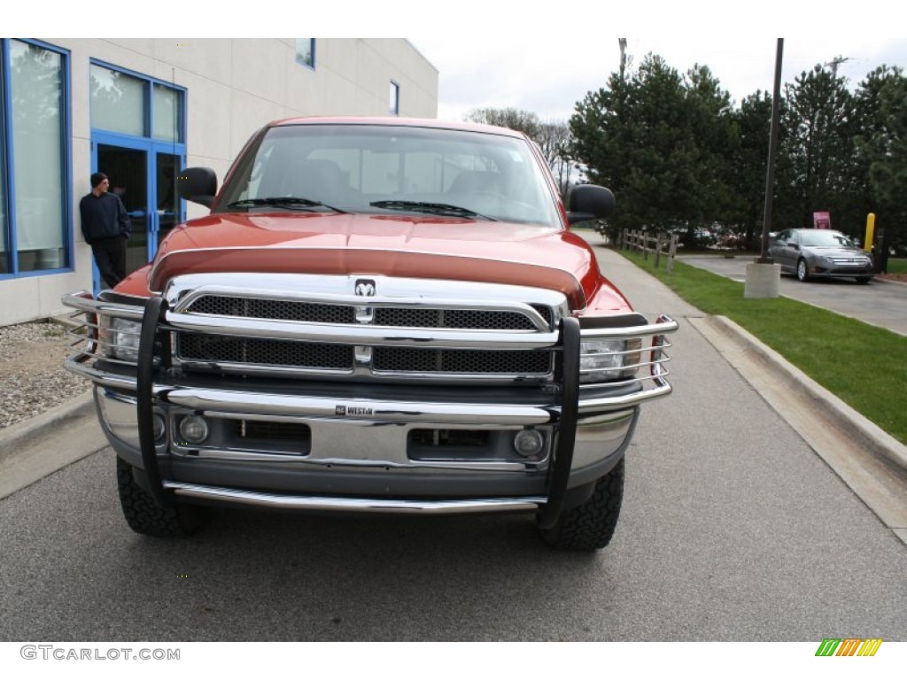 2001 Ram 2500 SLT Quad Cab 4x4 - Flame Red / Agate photo #2