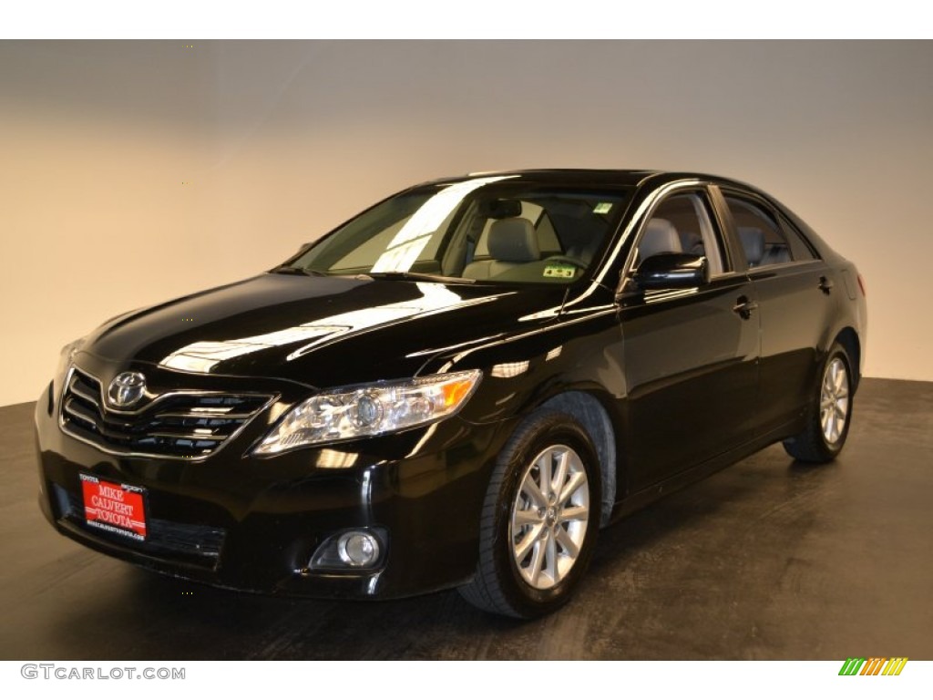 2010 Camry XLE V6 - Black / Ash Gray photo #1