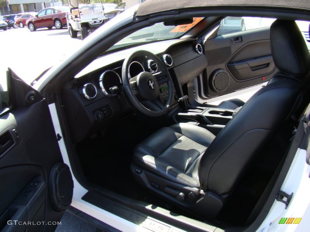 2007 Mustang V6 Premium Convertible - Performance White / Dark Charcoal photo #9