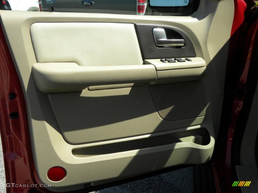 2003 Expedition XLT - Laser Red Tinted Metallic / Medium Parchment photo #5
