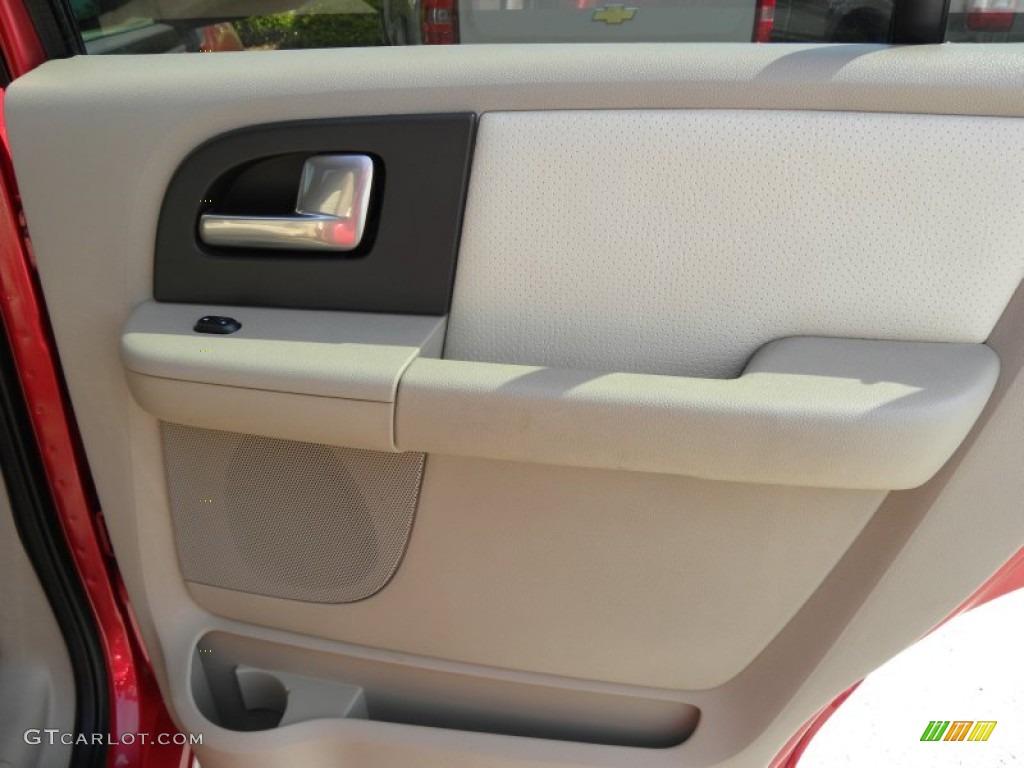 2003 Expedition XLT - Laser Red Tinted Metallic / Medium Parchment photo #14
