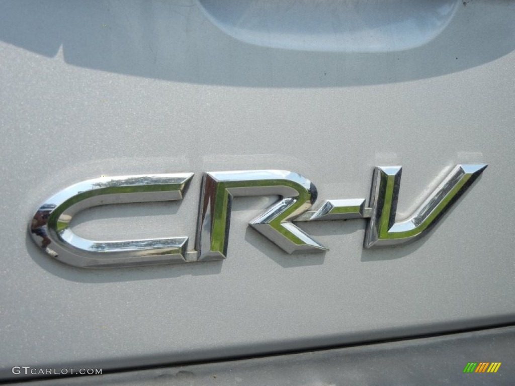 2002 Honda CR-V LX Marks and Logos Photos