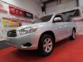 2009 Classic Silver Metallic Toyota Highlander V6 4WD  photo #1