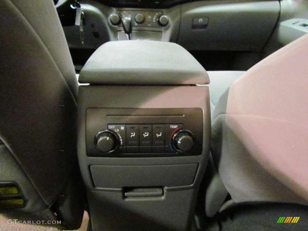 2009 Highlander V6 4WD - Classic Silver Metallic / Ash photo #15