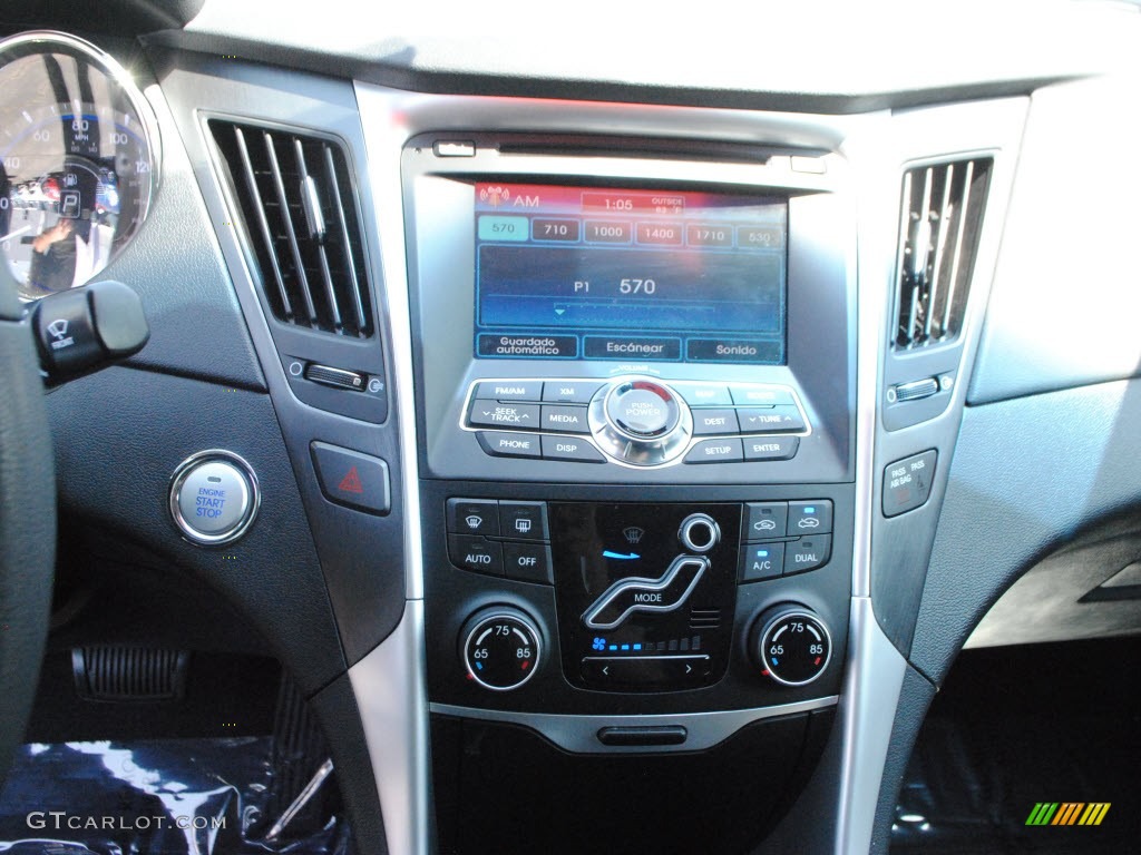 2011 Sonata SE 2.0T - Midnight Black / Black photo #25